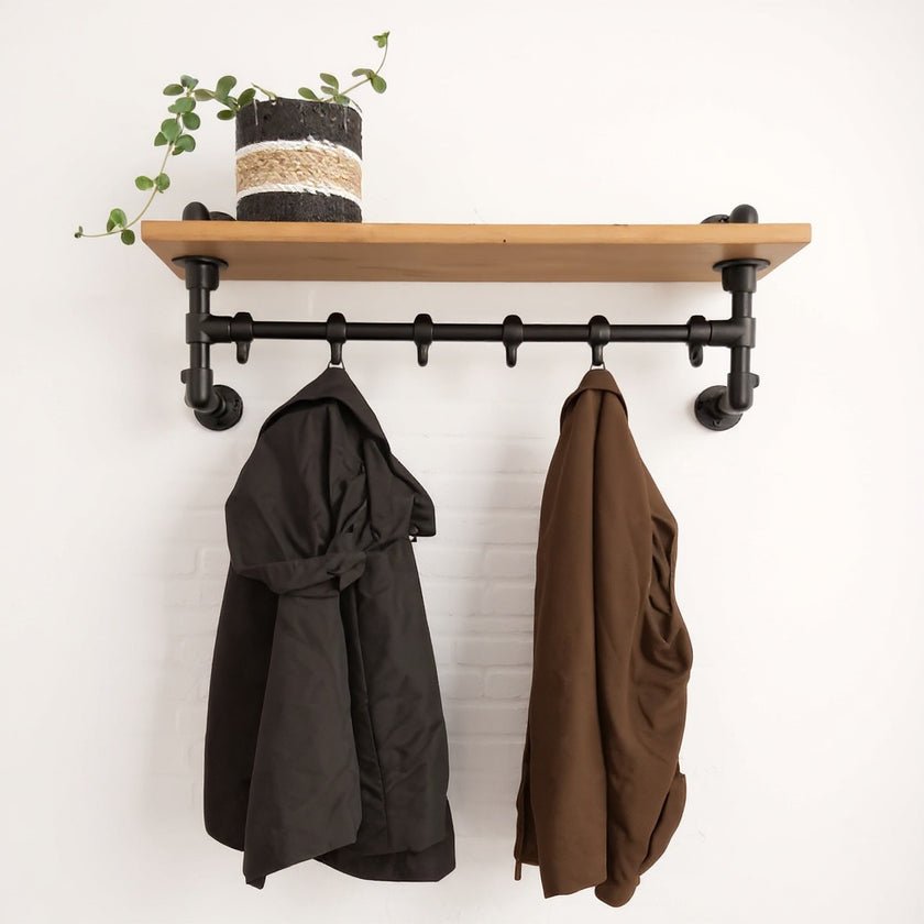 Steigerbuis Kapstok Wand