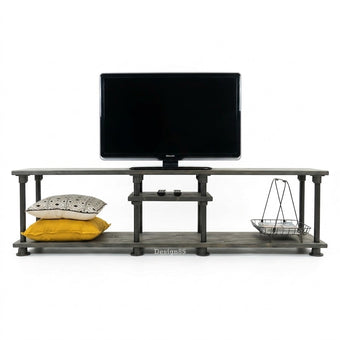 Industrieel tv meubel stijlvol met zwart houten legplanken en metalen frame op witte achtergrond