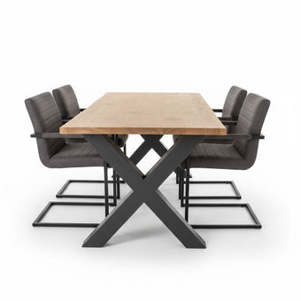 Industriële eiken eettafel Storm