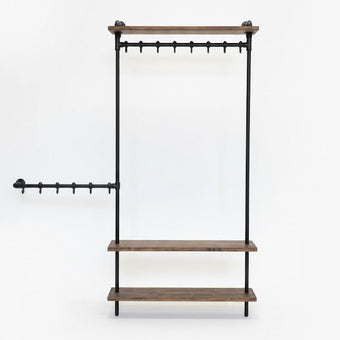 Industriële kapstok van steigerbuis met vurenhouten plank in zwarte afwerking