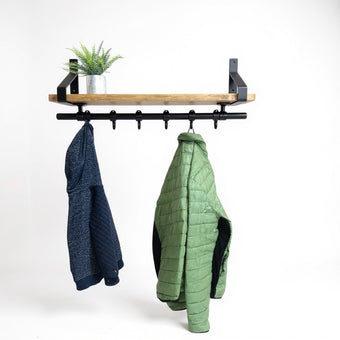 Industriële Kapstok Fors — frontaanzicht zwart stalen frame en haken