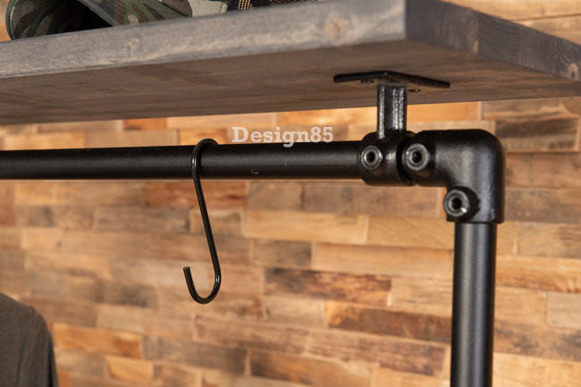 Steigerbuis Kledingrek Huidig