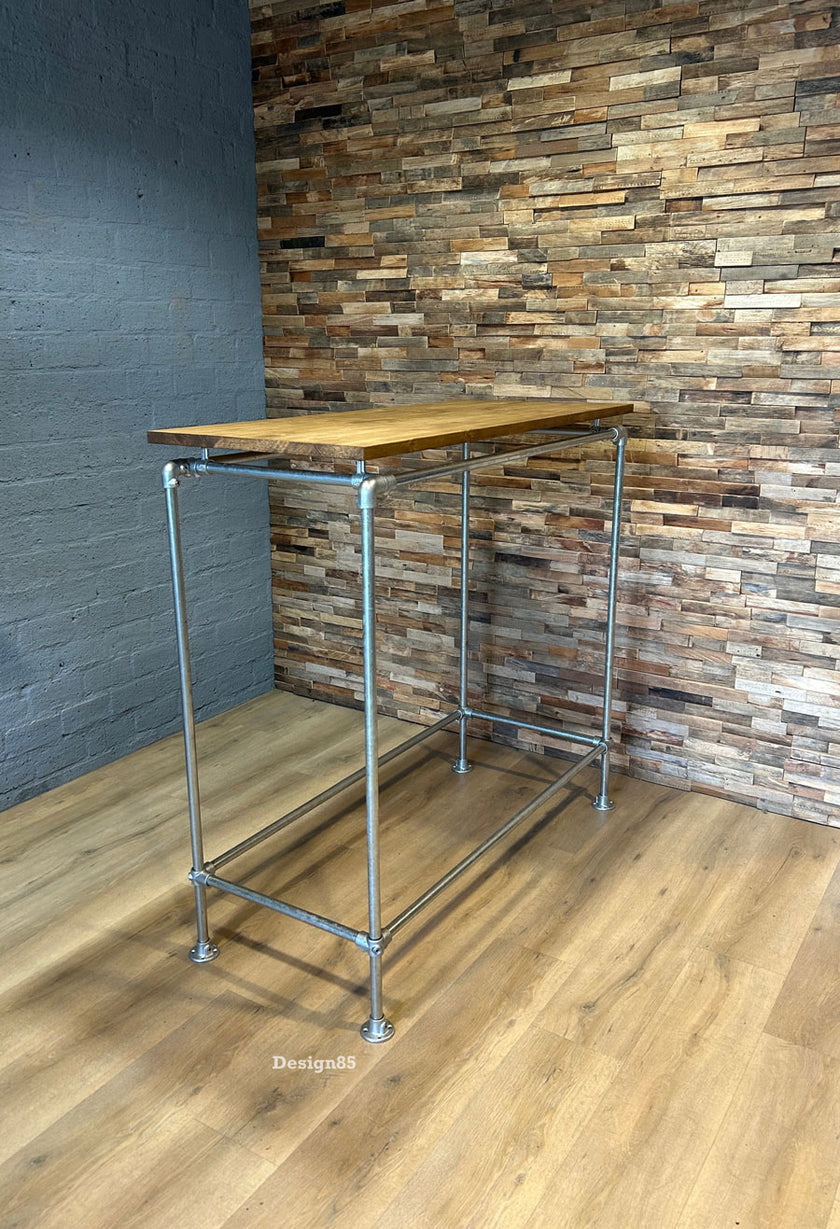 Steigerbuis Kledingrek Stijl