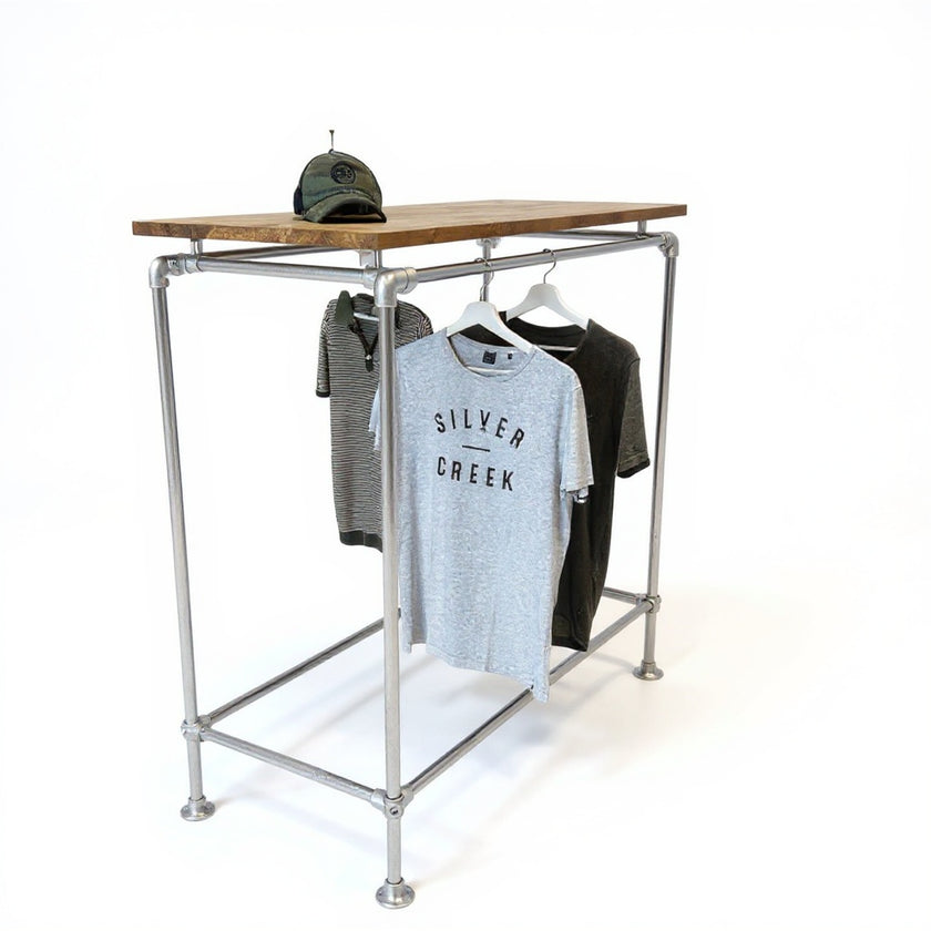 Steigerbuis kledingrek Stijl