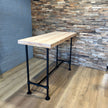 Smalle hoge bartafel voor binnen of tuin met douglas tafelblad en zwart metalen onderstel