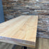 Design85 bartafel Lavendel van hout en zwarte buizen met robuuste industriële uitstraling