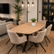 eettafel deens ovaal linea in een woonkamer met 6 stoelen.