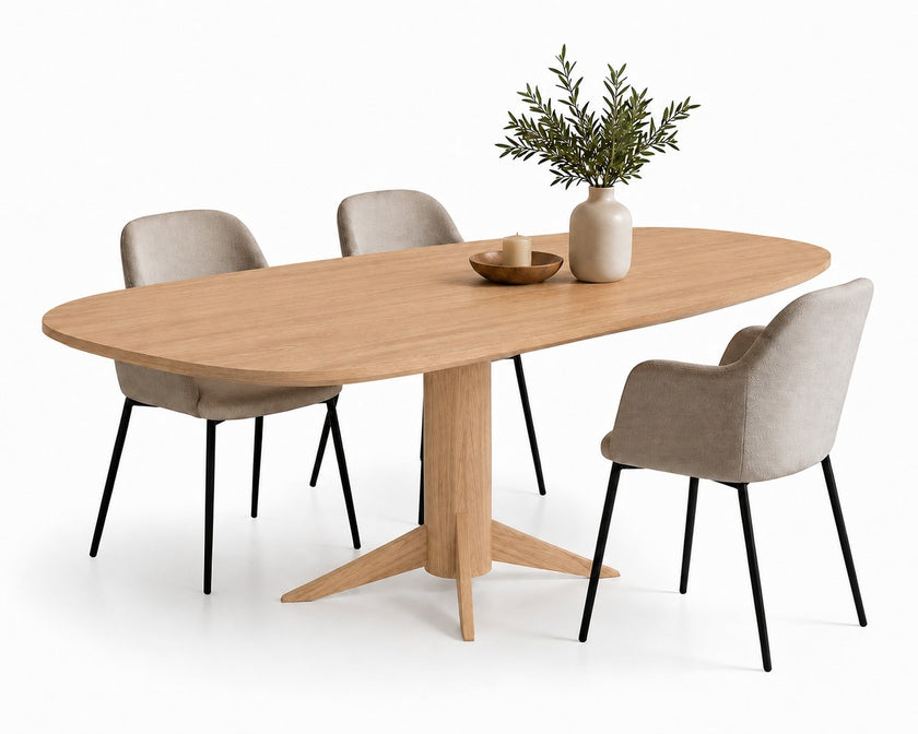 Eettafel Deens Ovaal Nexus met transparante houtafwerking en centraal onderstel