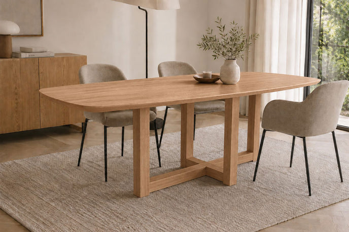 eettafel deens ovaal rune in de kleur naturel met een houten poot