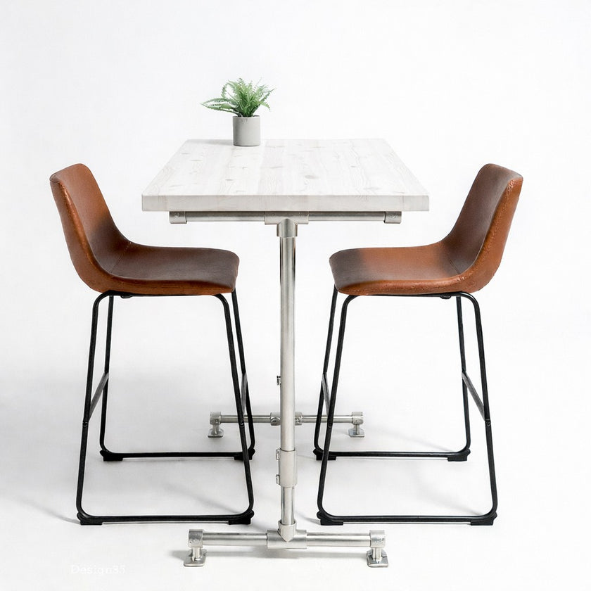 Hoge bartafel Los Angeles met wit houten tafelblad en robuust centraal onderstel van zilverkleurige steigerbuizen.