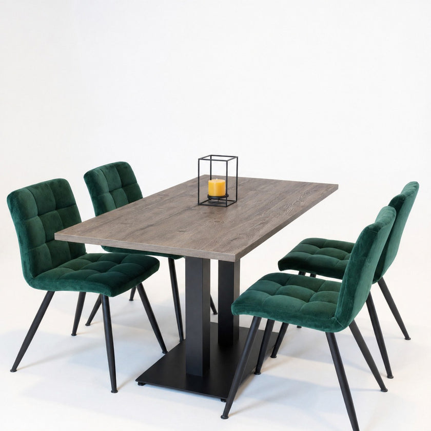 Dubbele horeca tafel met industrieel zwart frame en bruin eiken tafelblad, stijlvolle opstelling met groene stoelen