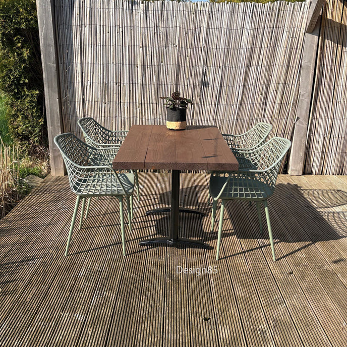 Rechthoekige tuintafel horeca met robuust houten blad en metalen onderstel