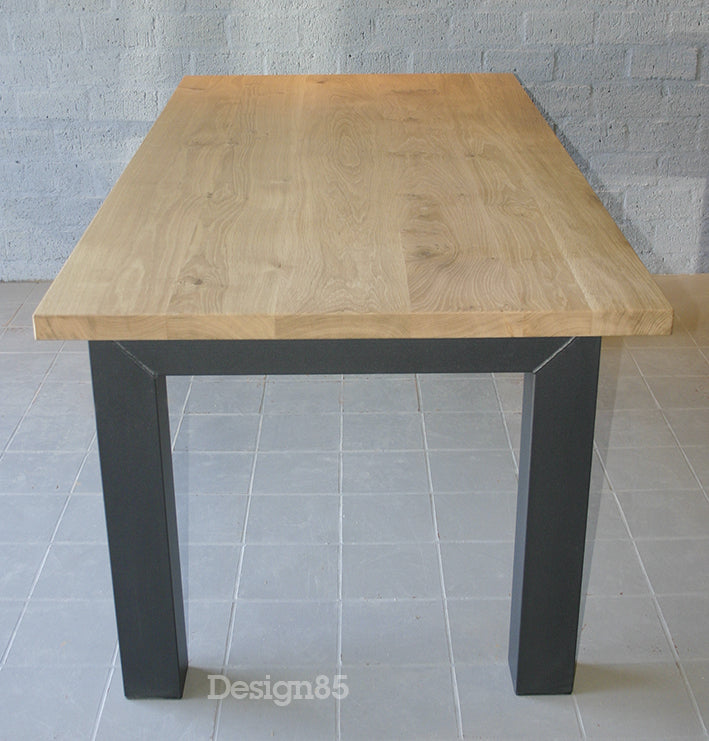 Industriële Eiken Eettafel Hagel