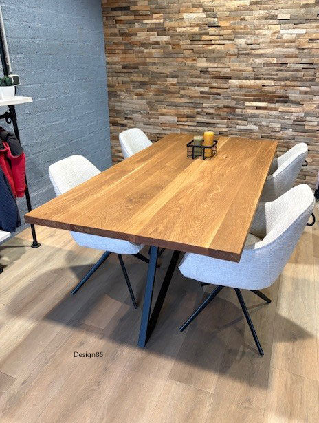 Industriële eiken eettafel Vlinder