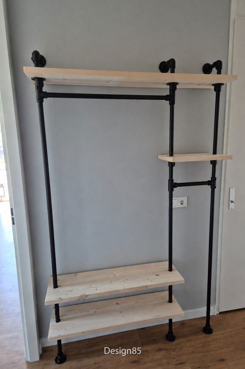 industriele kapstok hip met onbehandelde planken met een diepte van 28 cm