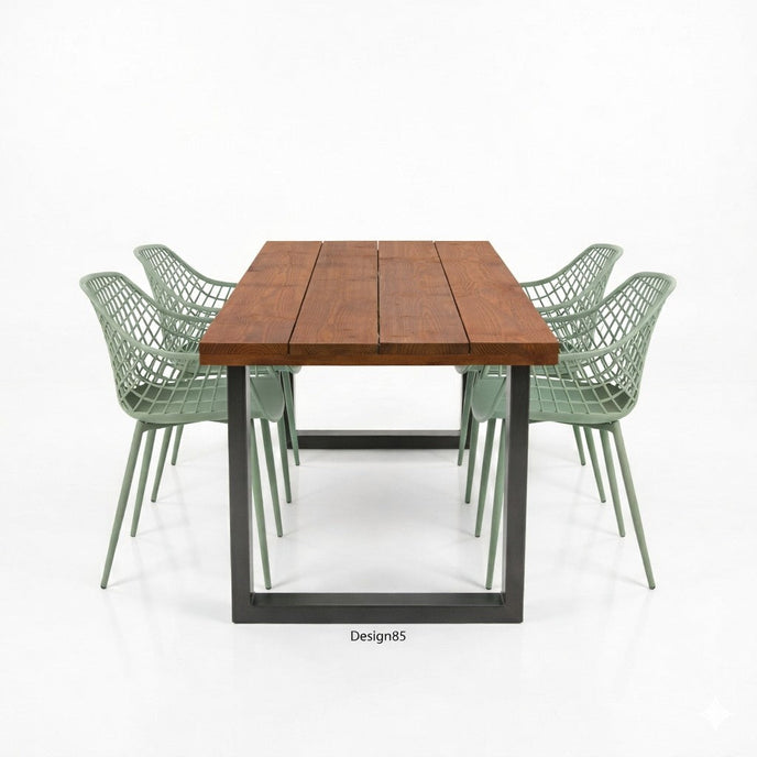 Rechthoekige industriële buitentafel met douglas houten planken en metalen onderstel