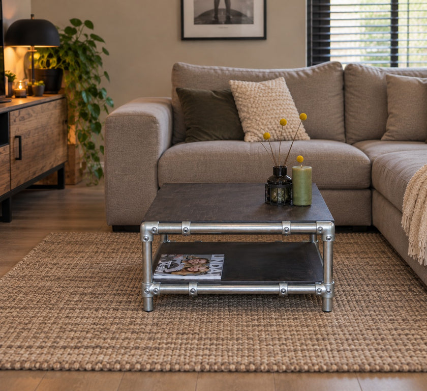 salontafel steigerbuis meer met een verzinkt frame en een blad van vurenhout in de kleur zwart