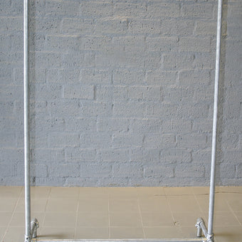 Steigerbuis Kledingrek Basic