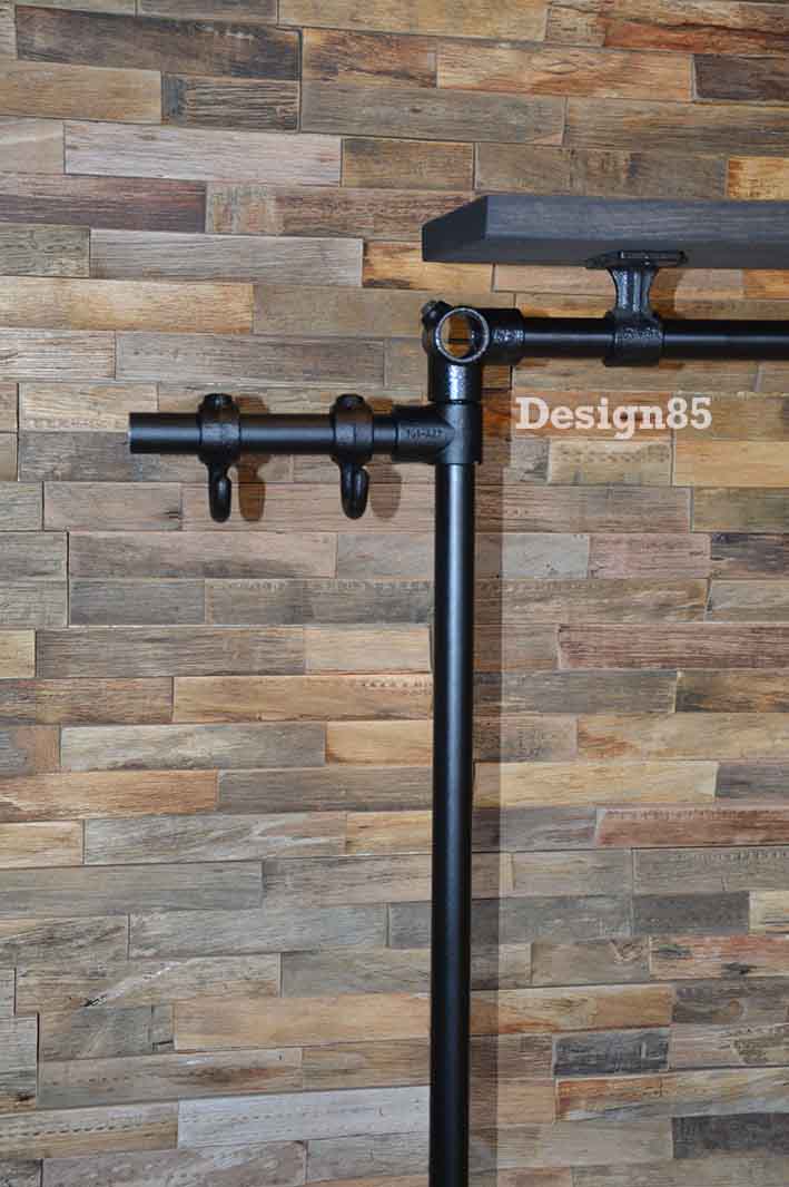 Steigerbuis Kledingrek Hot