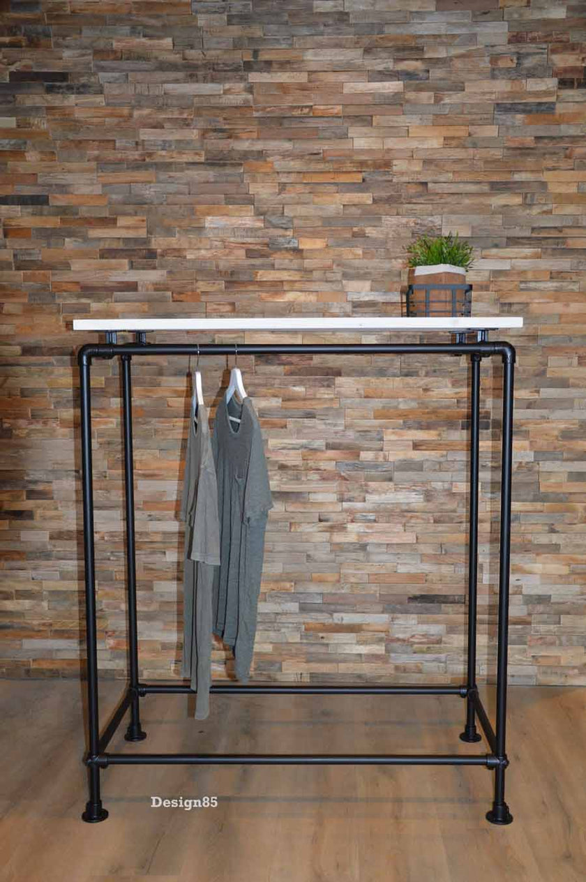 Steigerbuis Kledingrek Pikant