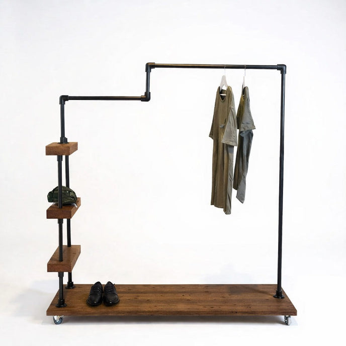 Steigerbuis Kledingrek Vintage