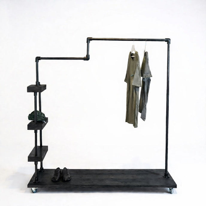 Steigerbuis Kledingrek Vintage
