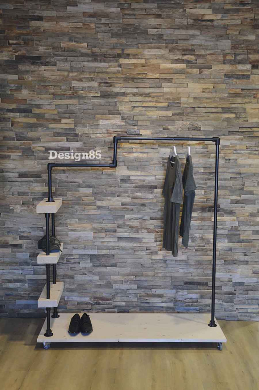 Steigerbuis Kledingrek Vintage