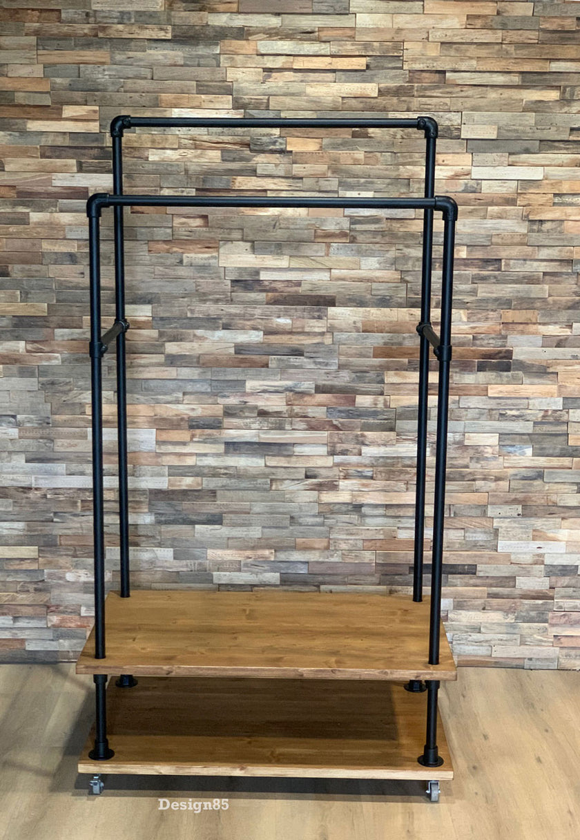 Steigerbuis Kledingrek Winkel