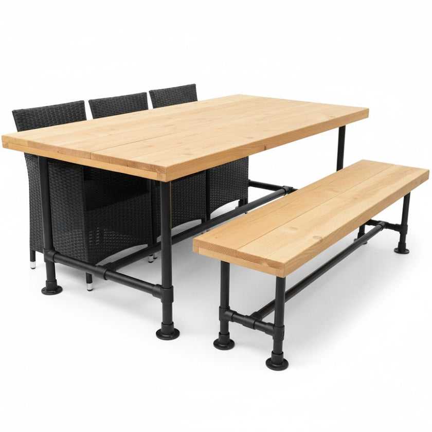 Steigerbuis tafel Tuin